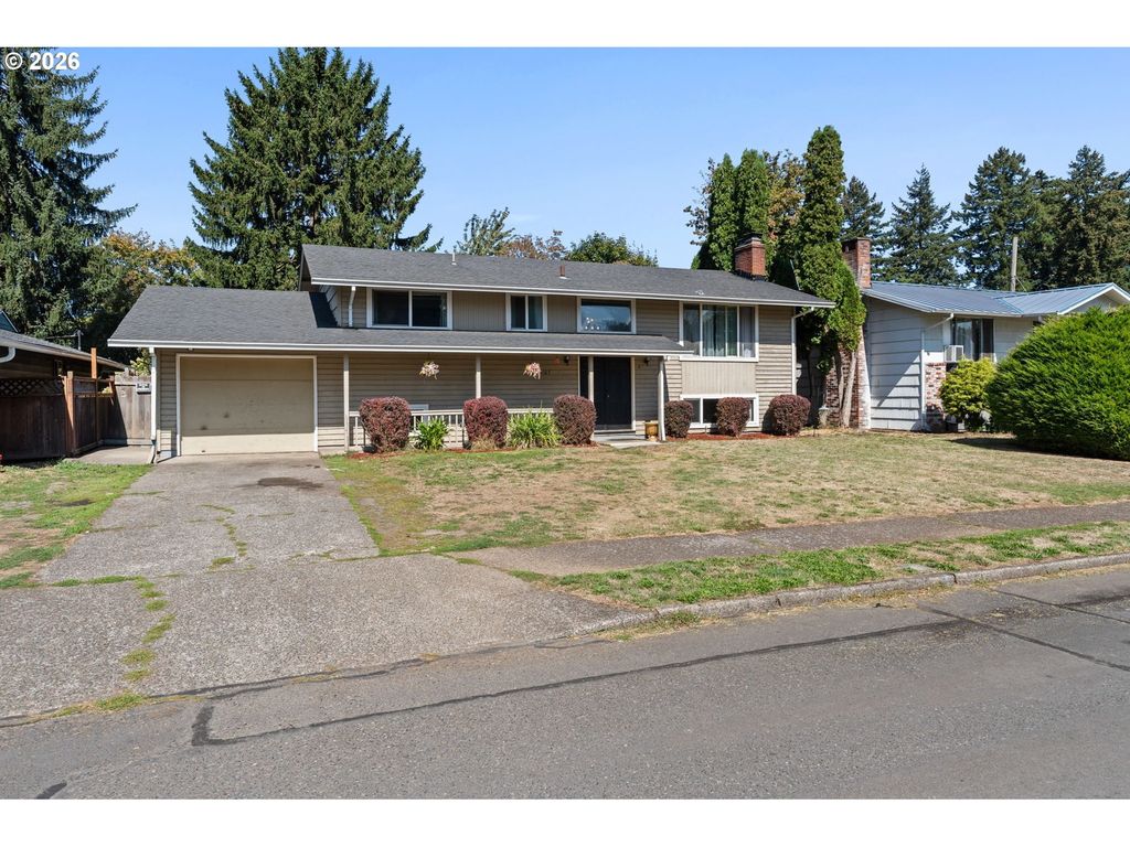 19105 Ne Clackamas St, Portland