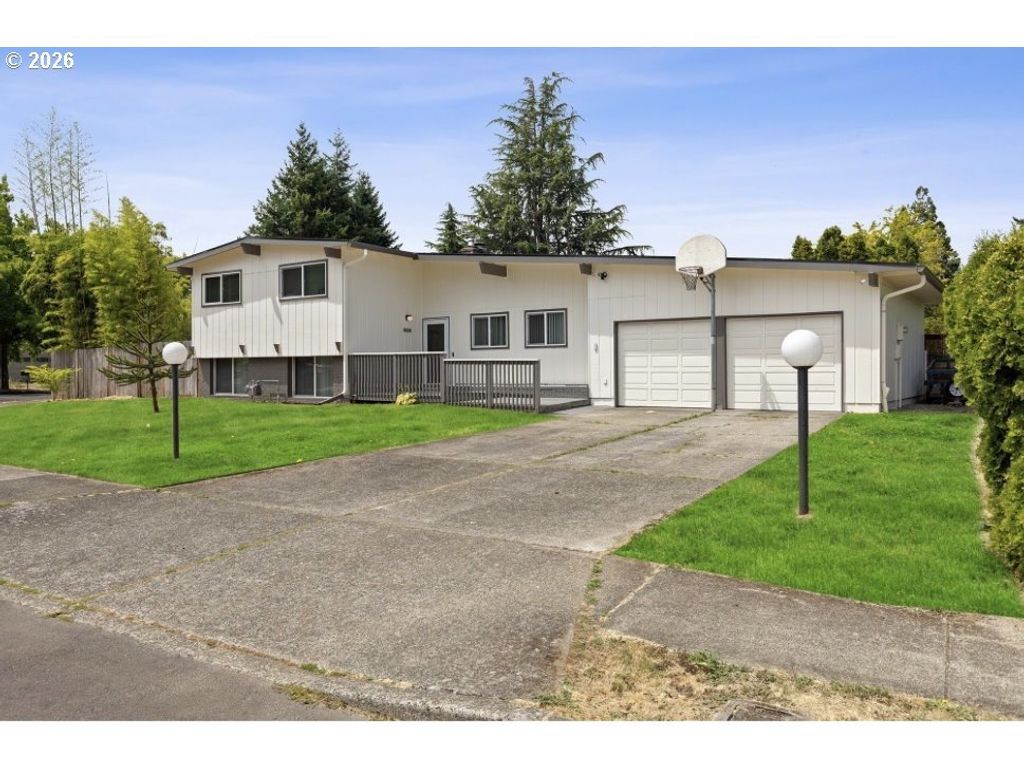 1021 Ne 195th Ave, Portland