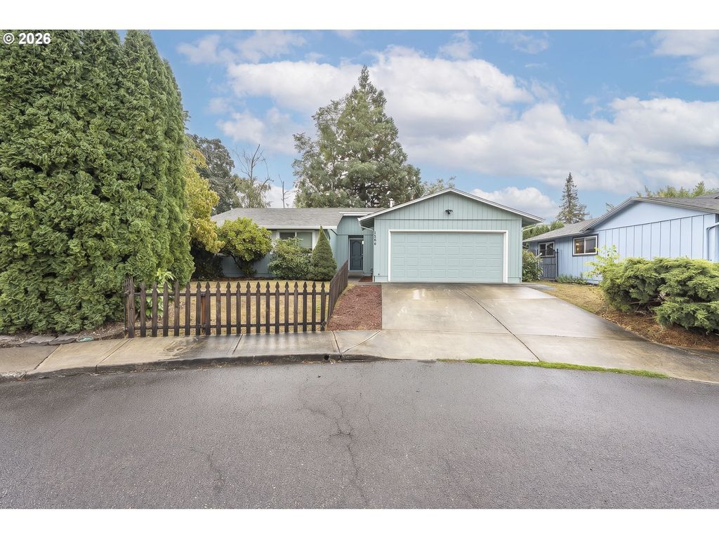 1586 Freeman Ct, Keizer