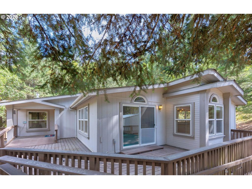 862 Autumn Ln, Glendale