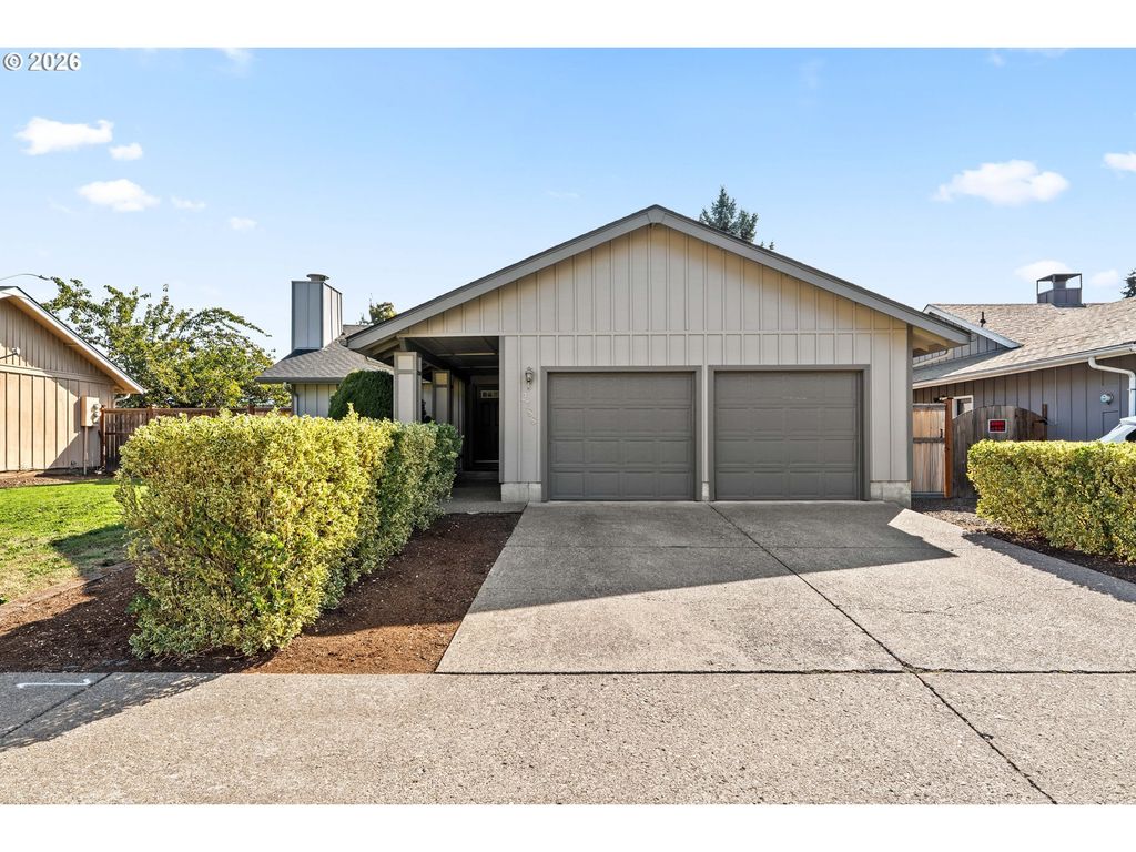 2788 Chad Dr, Eugene