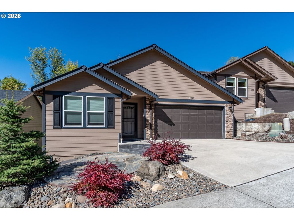 1680 Ne Alameda Ave, Roseburg