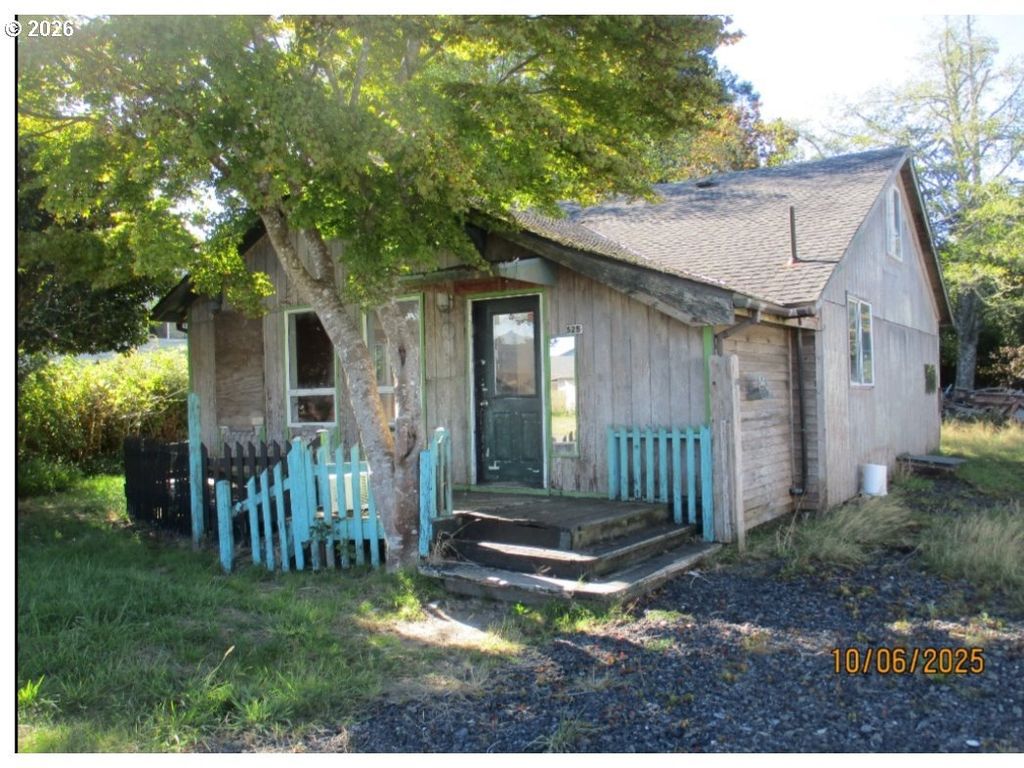 525 King Salmon, Hammond