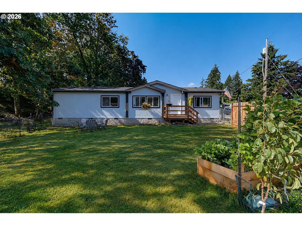 802 Sw Spring St, Mill City