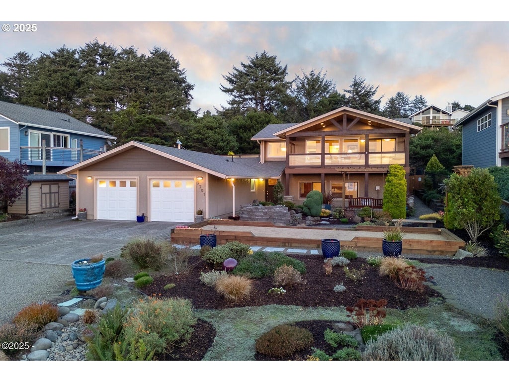 3301 Nw Hidden Lake Dr, Waldport