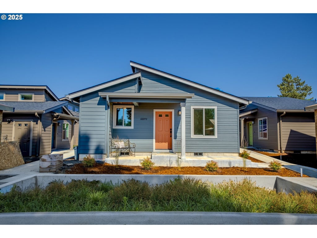 12270 Meadowlawn Dr, Oregon City