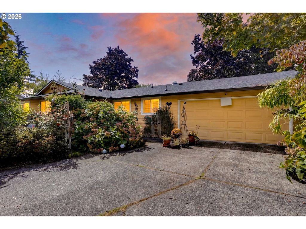 132 Woodfield Ct, Oregon City
