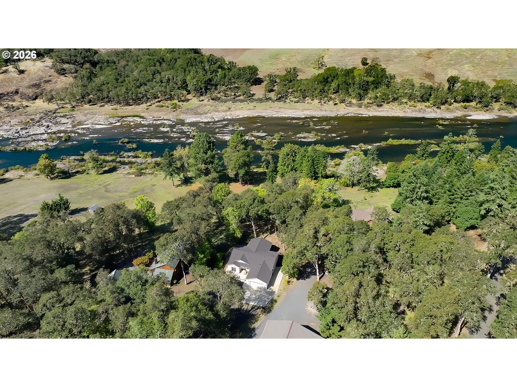 9600 South Bank Dr, Roseburg