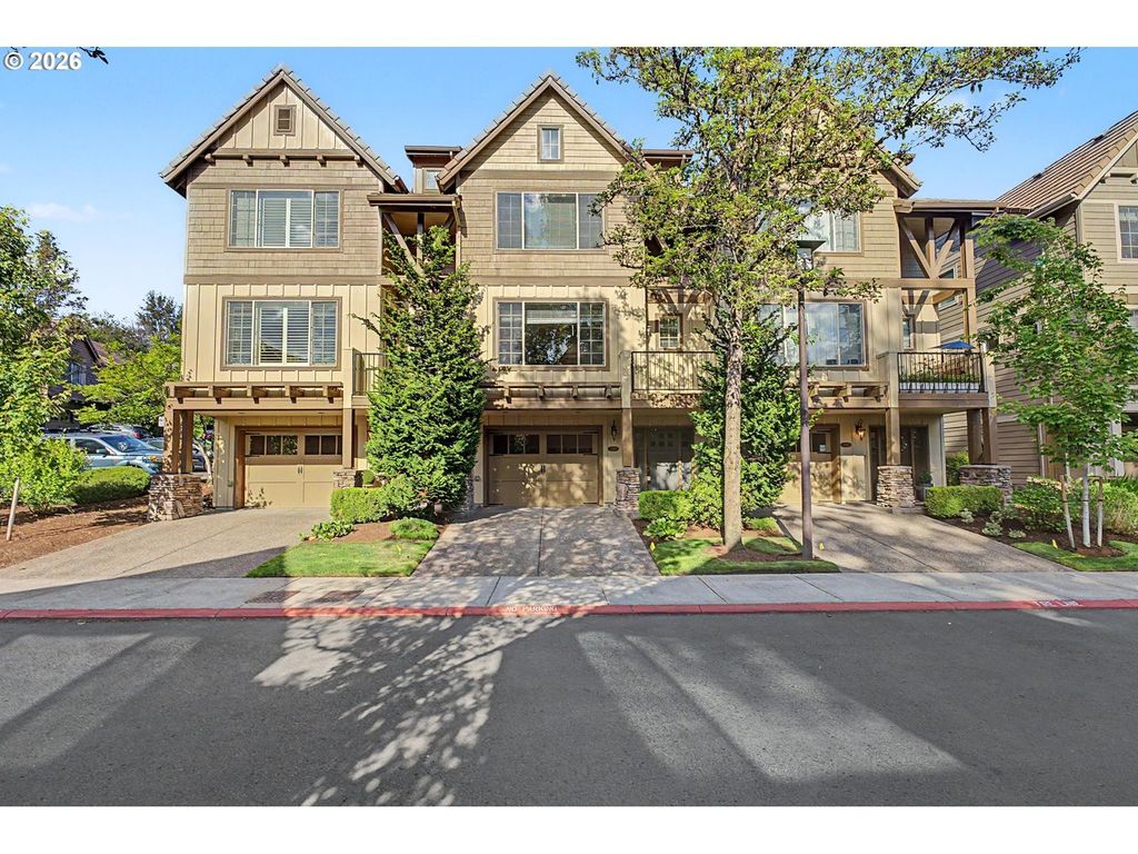2060 Nw Village Cir 43, Portland