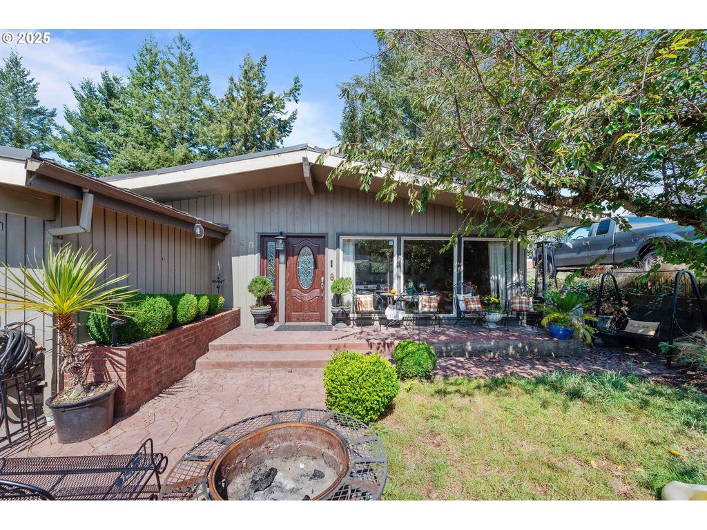 760 Oconnell St, North Bend