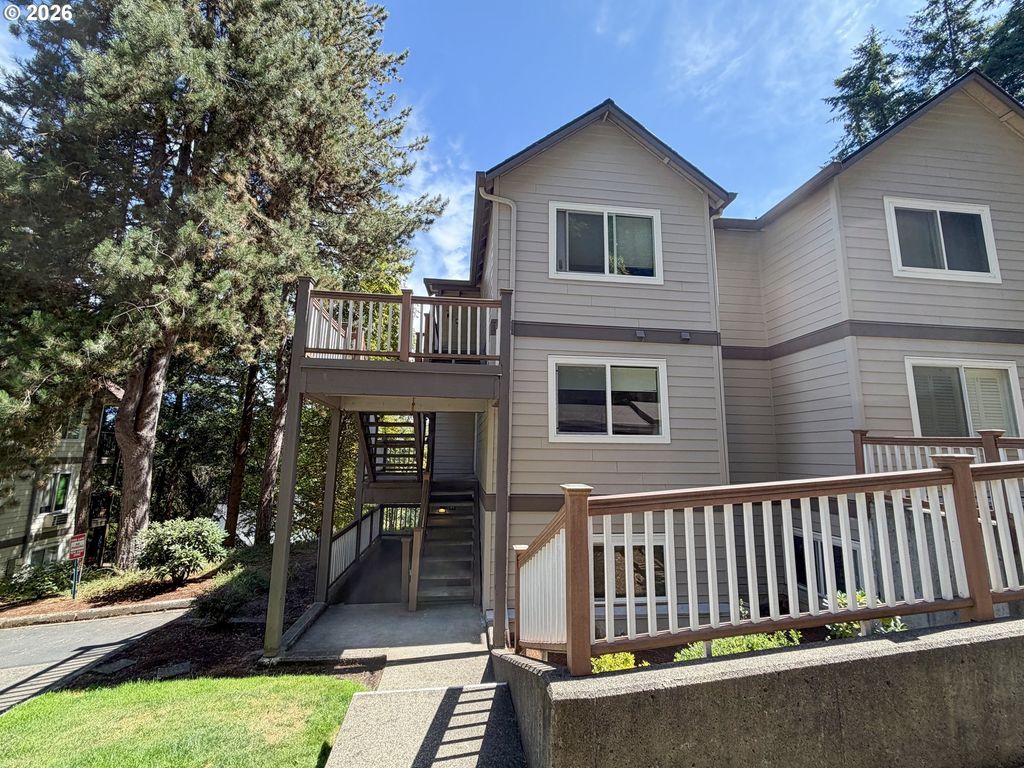 20130 Larkspur Ln 95, West Linn