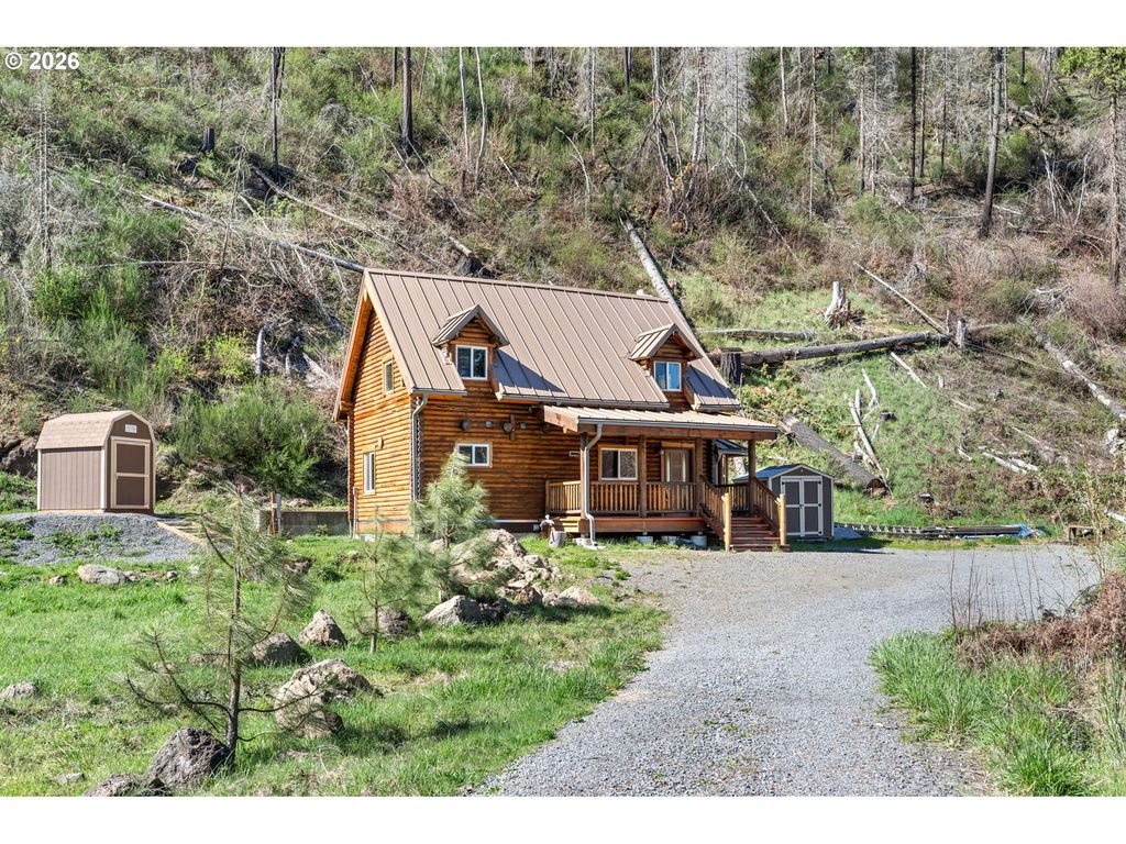 52633 Mckenzie Hwy, Blue River