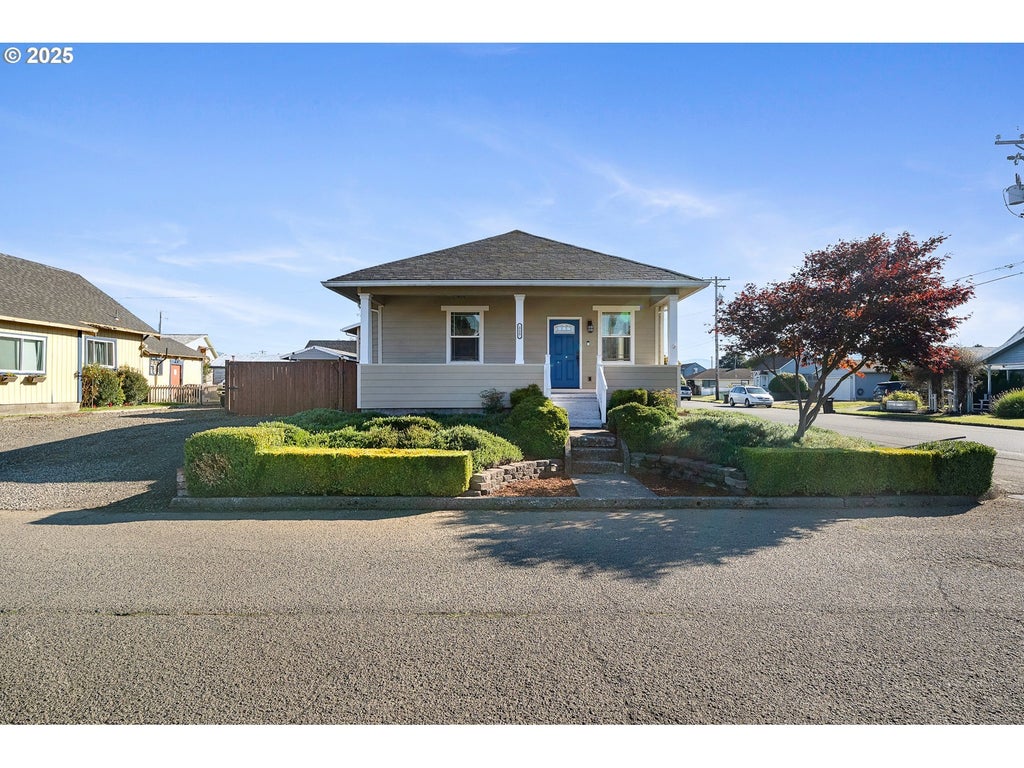 315 Birch Ave, Tillamook