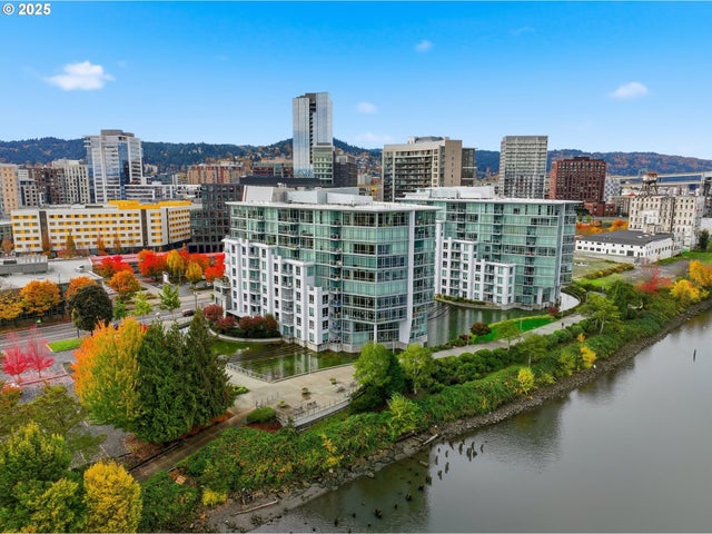 1260 Nw Naito Pkwy 208b, Portland