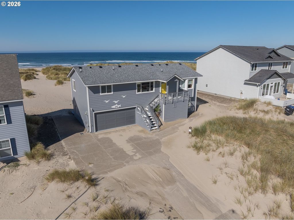 202 Nw Oceania Dr, Waldport