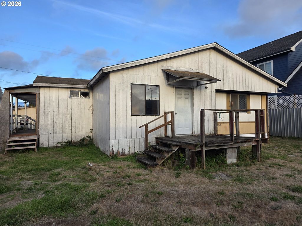 115 N 12th St, Lakeside
