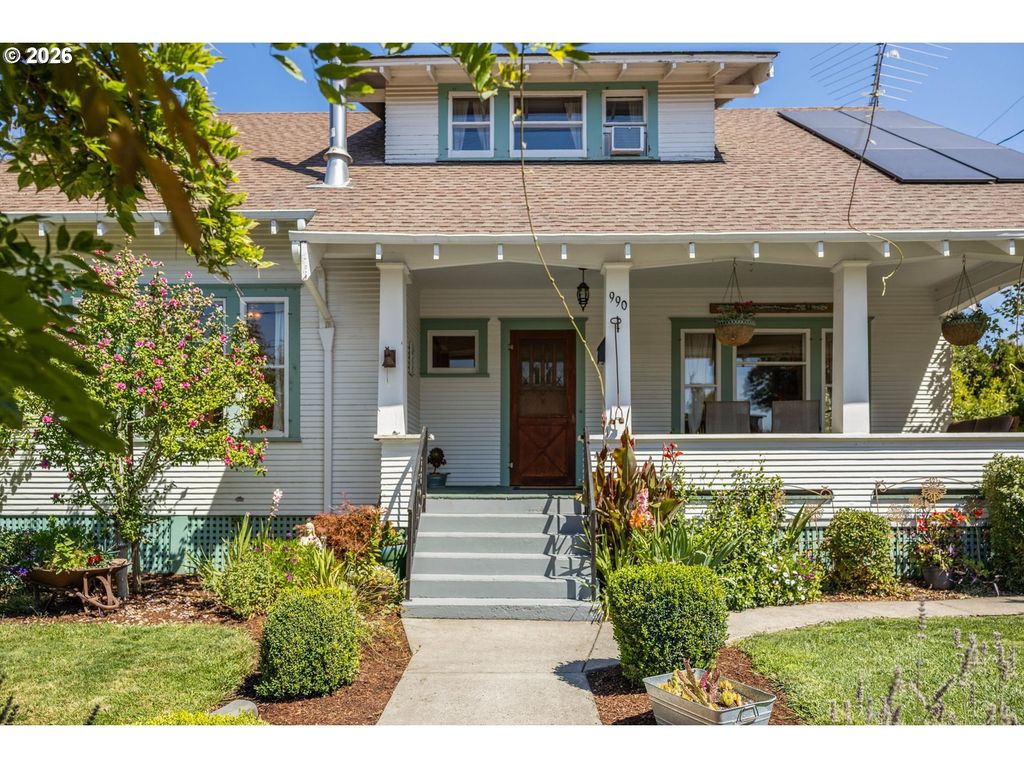 990 Taylor St, Mt. Angel