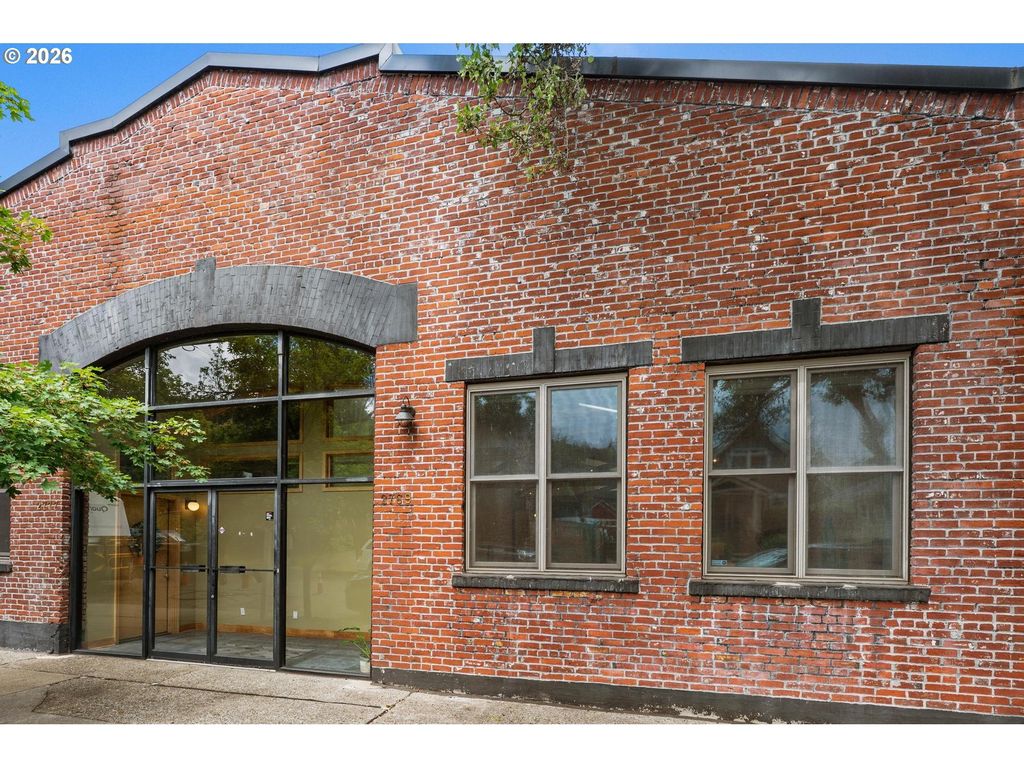 2769 Nw Savier St, Portland