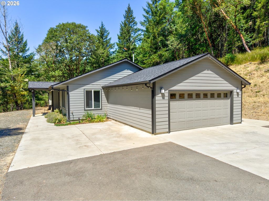 5655 Highway 138, Oakland