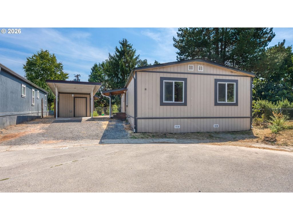 906 Sw Alder St 18, Dundee