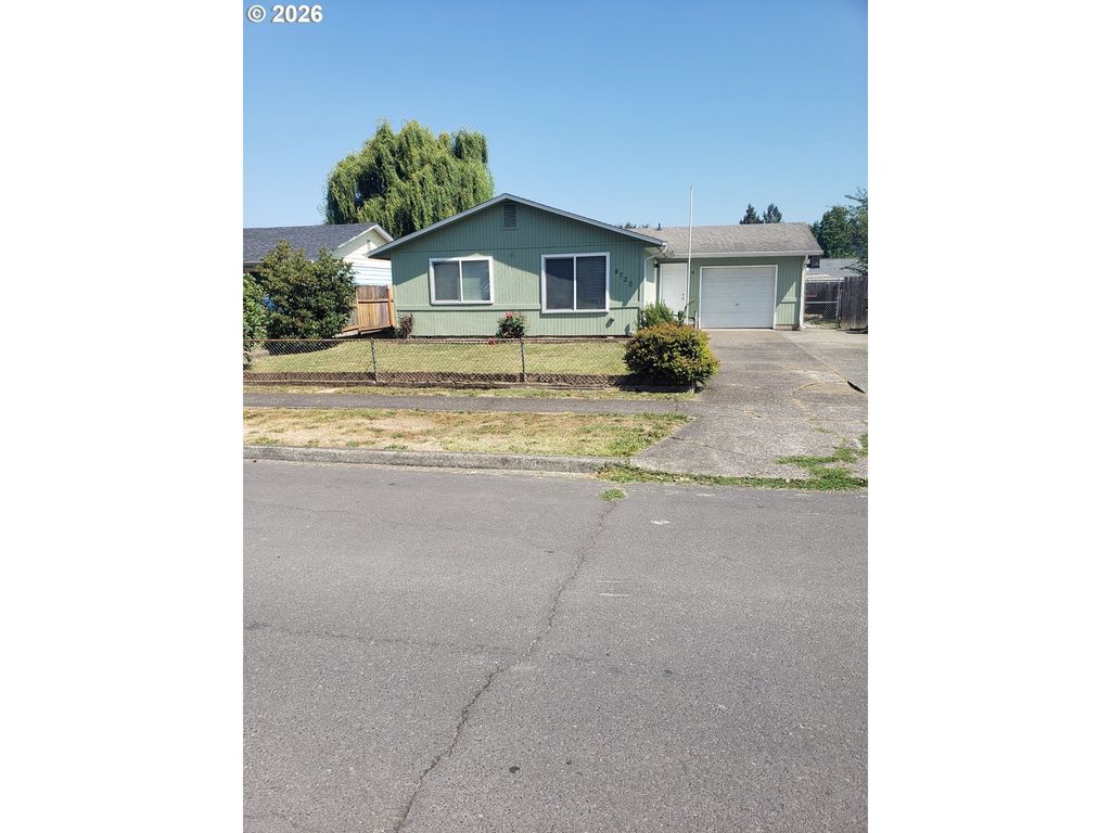 4720 Merlin St, Longview