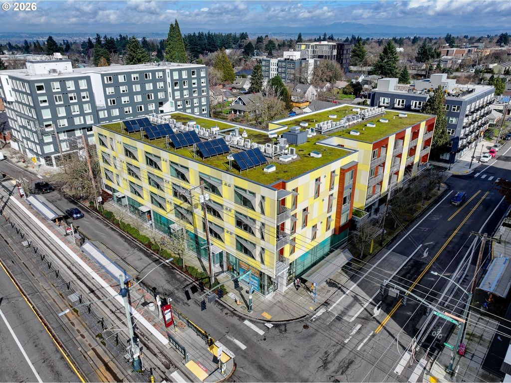 1455 N Killingsworth St 211, Portland