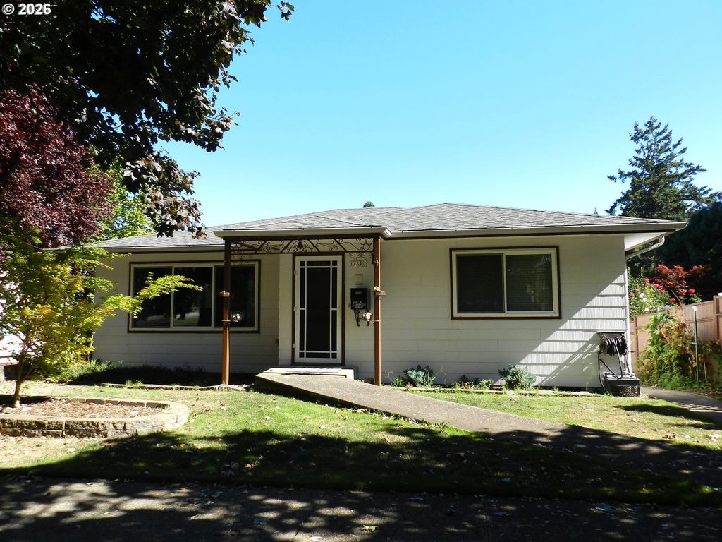 1715 Elm St, Forest Grove