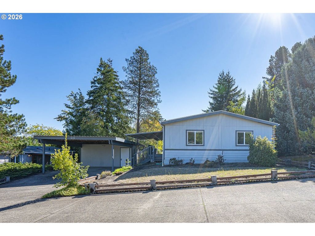 1602 Ne Riverside Dr 68, McMinnville