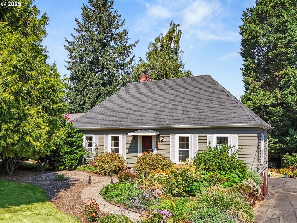 5757 Ne Emerson St, Portland