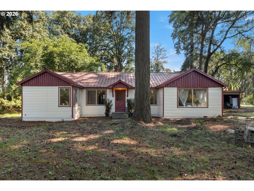 34799 N Honeyman Rd, Scappoose