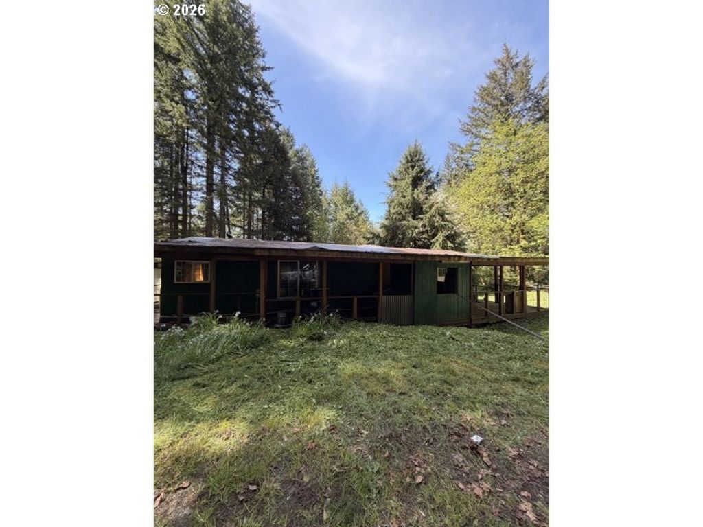 1499 Carlson Rd, Reedsport
