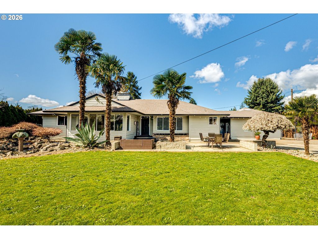 2126 Lewis River Rd, Woodland