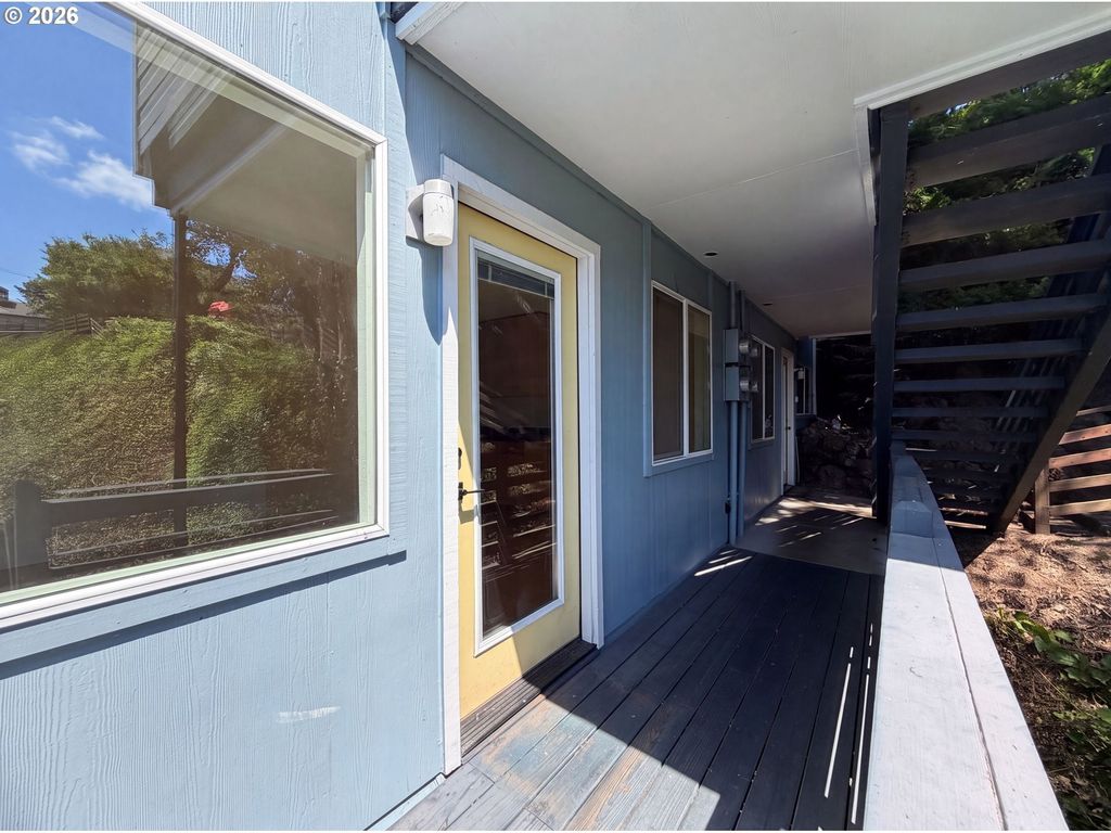 1300 Ne 68th Ave 15, Portland
