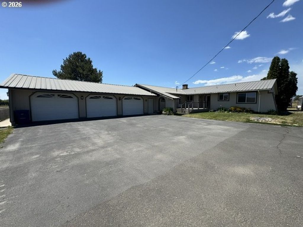 51684 Highway 237, North Powder