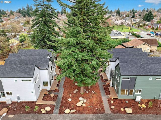 7256 Ne Going St, Portland