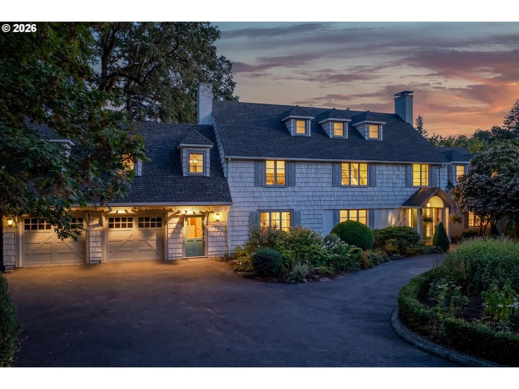 1546 S Military Rd, Portland