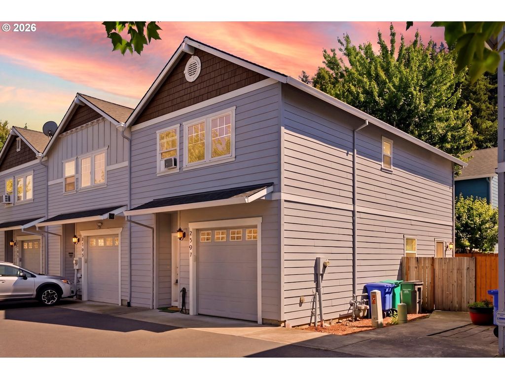 2597 Se 105th Ave, Portland