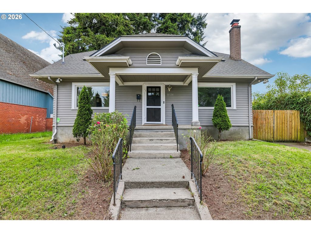 8124 Se Ash St, Portland