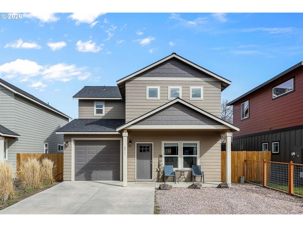 871 Ne 6th St, Prineville