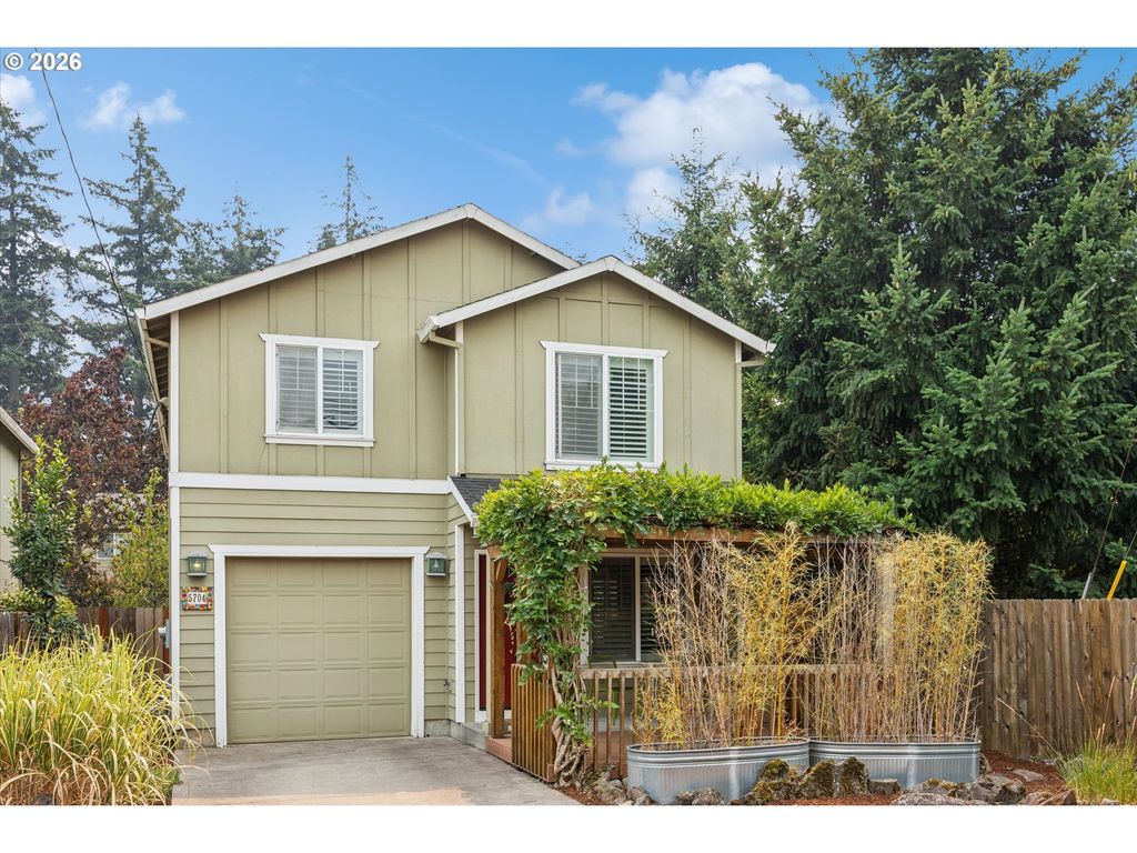 5704 Se Lexington St, Portland
