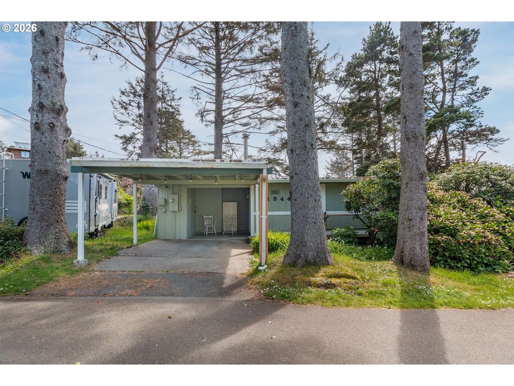 1844 Nw 33rd St, Lincoln City