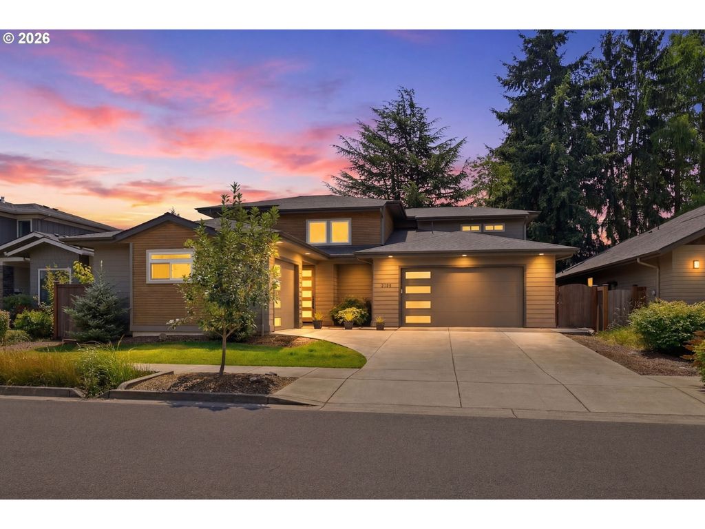 2144 Lathen Way, Eugene