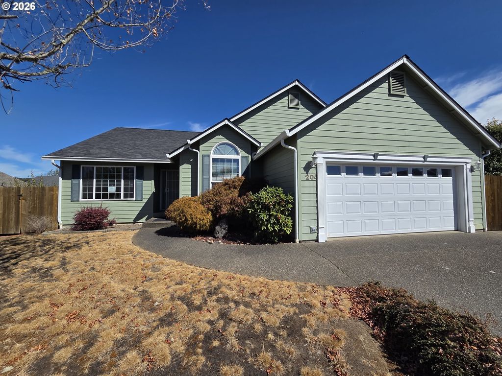 204 Greyfox Dr, Sutherlin