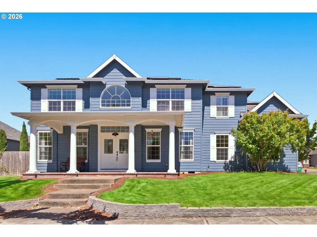 211 W Hazelnut Dr, Newberg