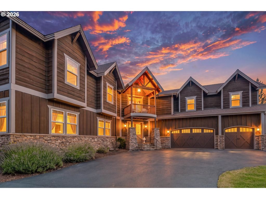 515 Nutcracker Dr, Redmond