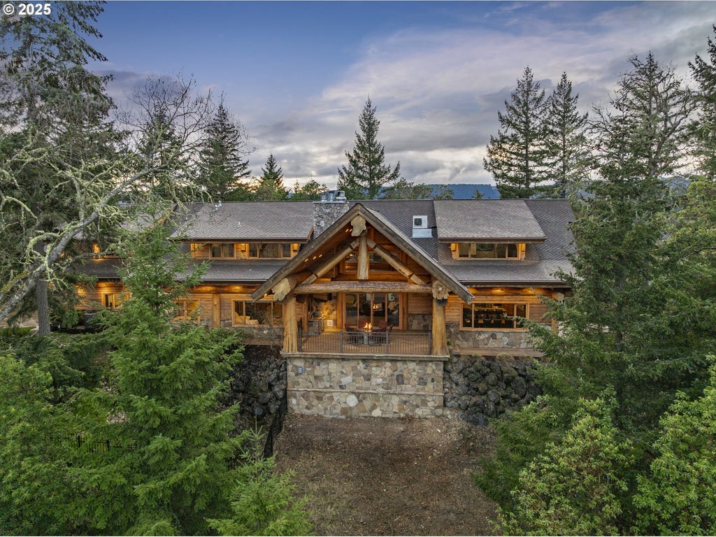 Listing photo for 500 Westridge Ln, Roseburg, OR, Log Cabin home for sale