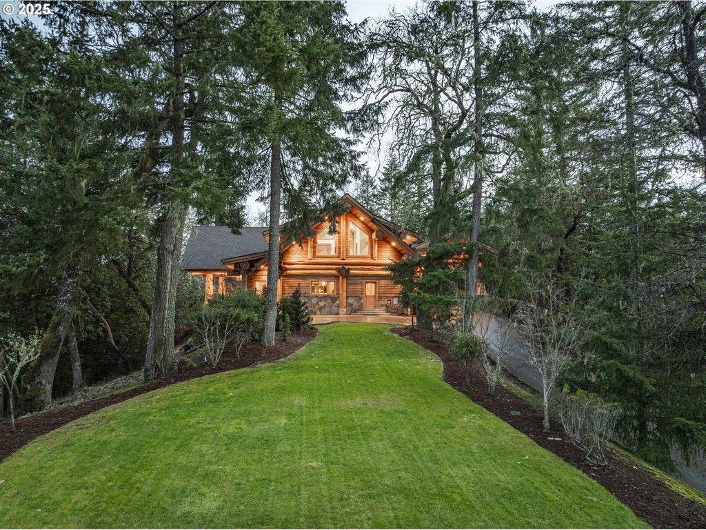 Listing photo for 500 Westridge Ln, Roseburg, OR, Log Cabin home for sale