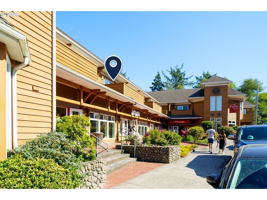 123 S Hemlock St 203, Cannon Beach
