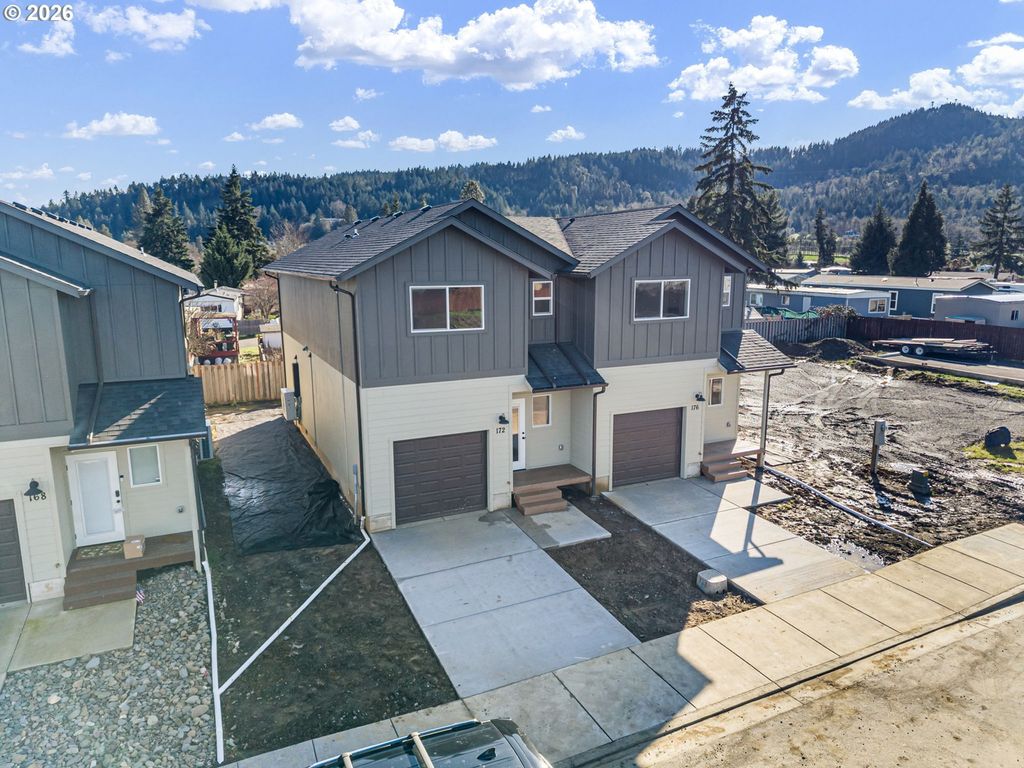 172 Allison Ave, Sutherlin
