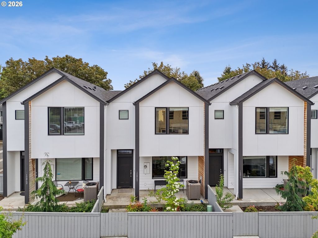 12045 Se 5th St, Vancouver